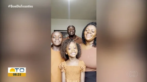Família viraliza nas redes sociais com vídeos de louvor gospel gravados em casa