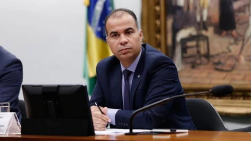 Felipe Martins fala sobre situação da Federação Tocantinense de Futebol em entrevista a Justino Filho.