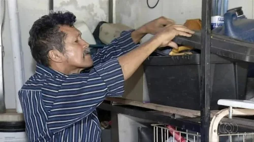 Motorista que devolveu R$ 131 milhões por engano processa banco por recompensa