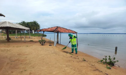 Prefeitura de Palmas intensifica limpeza diária nas praias da Capital