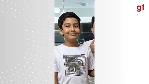 Adolescente sobrevive por quatro dias após acidente que matou família