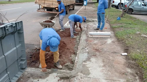 Prefeitura de Palmas instala 174 novas lixeiras em vias públicas e prevê 300 até julho