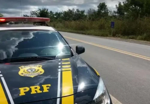 Acidente entre moto e caminhão deixa duas pessoas mortas na BR-153, em Barrolândia