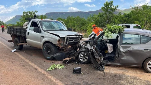 Motorista passa mal, invade contramão e causa acidente grave na BR-010