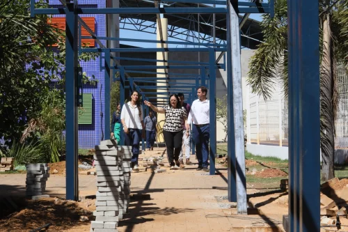 Prefeito de Palmas vistoria obras em escolas municipais com investimento de R$ 6 milhões