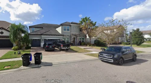 Mulher de cantor sertanejo é presa em mansão de US$ 1,6 milhão na Flórida