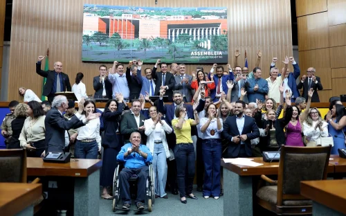 Assembleia do Tocantins aprova PEC que estabelece teto salarial único de R$ 41,8 mil