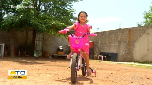 Menina baleada na cabeça em Palmas supera lesão e volta a brincar e pedalar