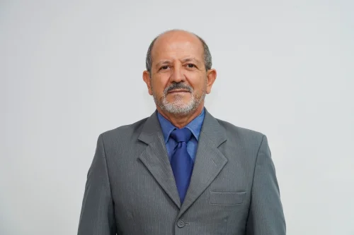 Promotor de Justiça e familiares ficam feridos em acidente com três caminhonetes na BR-153