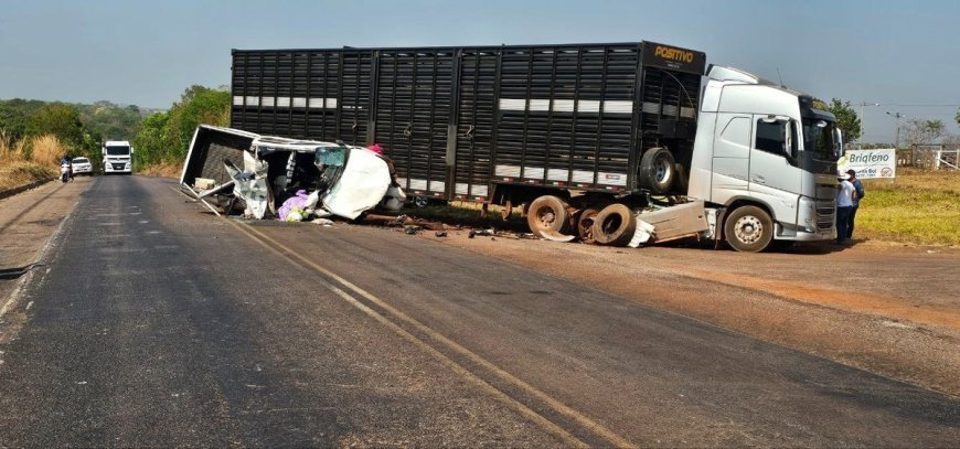 Tragédia na BR-153: acidente fatal mata duas pessoas em Paraíso do Tocantins.